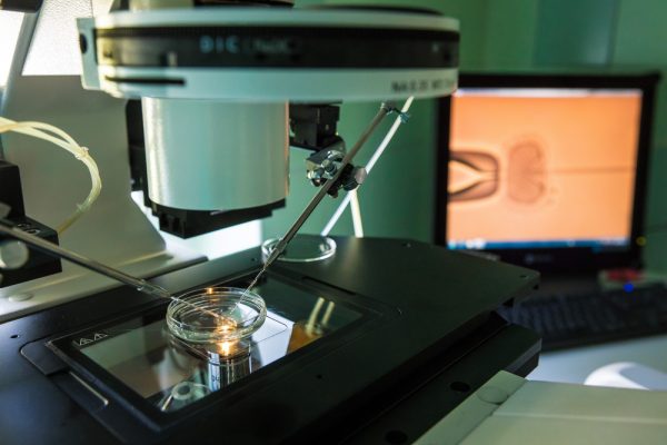 Laboratório onde é realizado a fertilização in vitro.