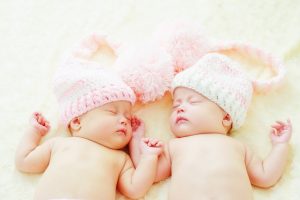 Diferença entre gêmeos univitelinos e bivitelinos