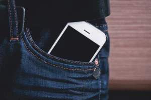 Celular no bolso pode causar infertilidade?