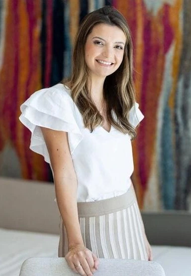 Dra. Lívia Martins